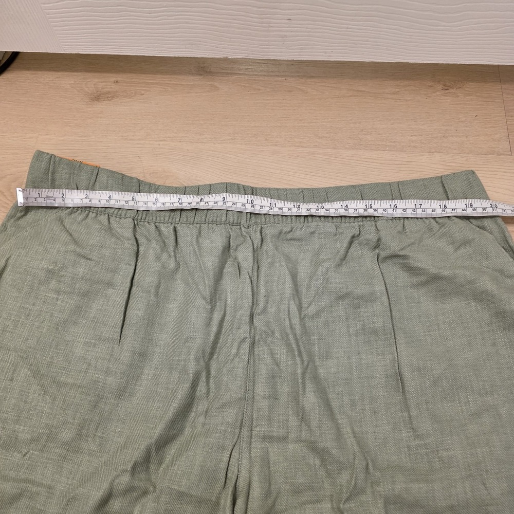 Blank NYC Green Linen Blend Pull On Coastal Beachy Comfy 5" Inseam Shorts Sz 2XL - Picture 3 of 10